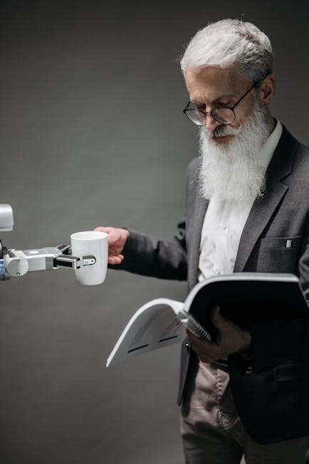Mitarbeiter hören über Kopfhörer einer internen Audio-Schulung zu